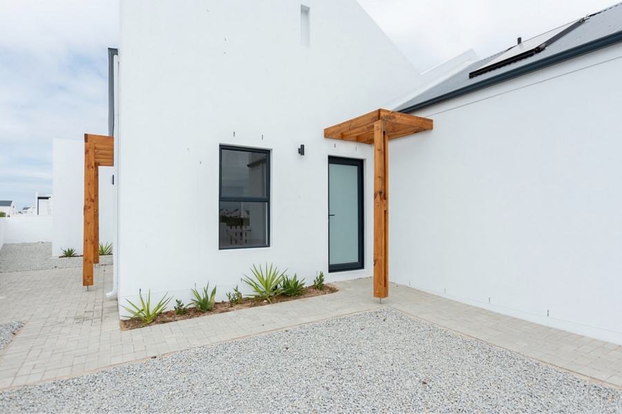 3 Bedroom Property for Sale in Brittania Beach Estate Western Cape
